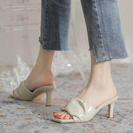 女式时装单鞋;高跟凉鞋;女式皮靴