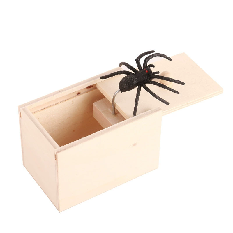 Trick props Douyin scared a jumping wooden box.