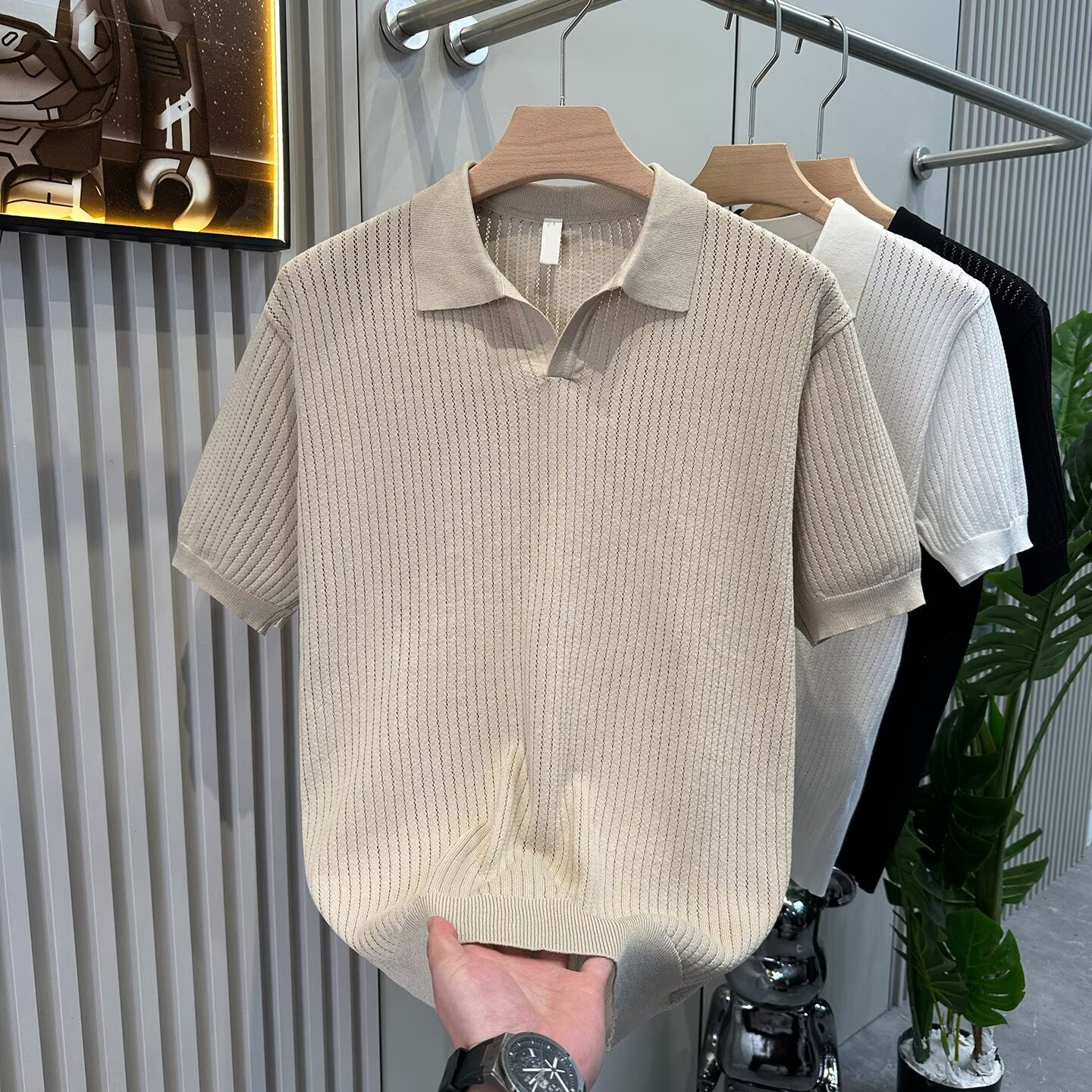 Camisas de polo de manga corta de estilo antiguo, camisetas de punto de cuello en V de hombre, camisetas de textura hueca de gaviota, fábrica de verano al por mayor.