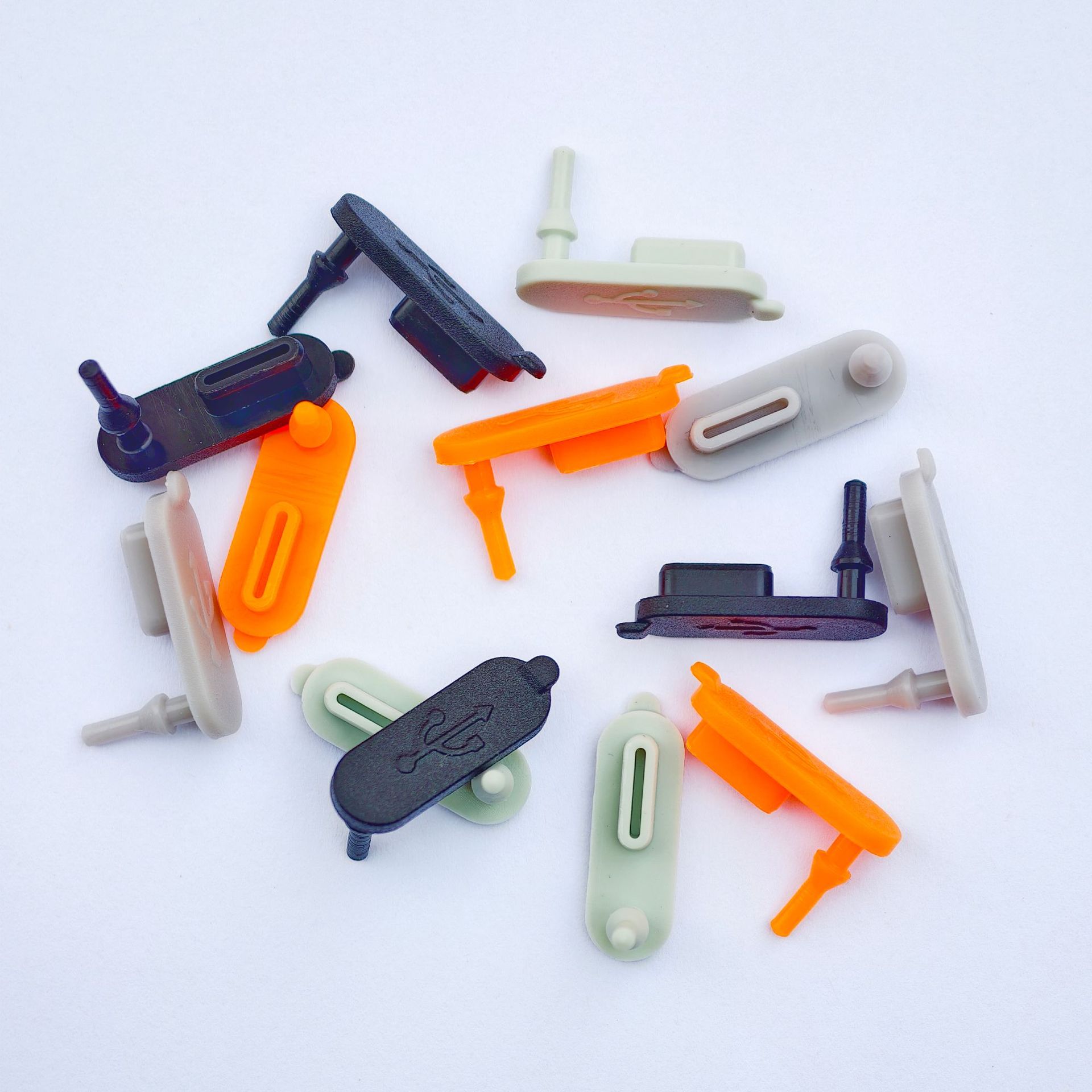 批发usb塞typec充电口硅胶塞type-c防水防尘塞usb-c防尘盖定制