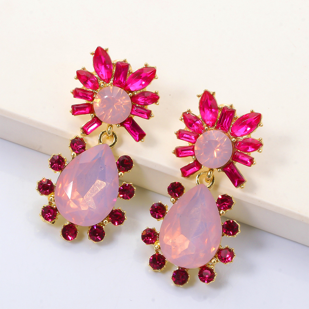 Fashion Alloy Rhinestone Colored Diamond Geometric Earrings display picture 10