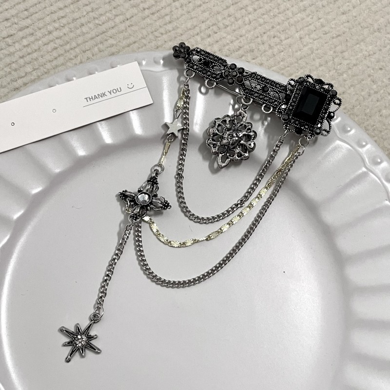 Tide Cool Dark Design Sense Chain Pendant Pin Brooch Retro High-end Sense Diamond-studded Suit Coat Accessories