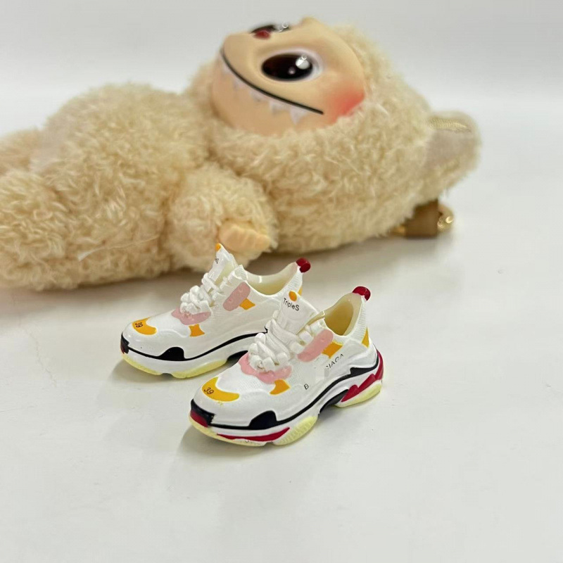 LABUBU Zapatos Rabu Ropa de bebé 17cm felpa vinilo bolso de muñeca colgante para zapatos desnudos caja ciega