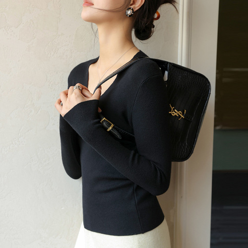 Knitted V-neck Base Layer Top for Women | Elegant & Stunning Innerwear for Suits | Autumn/Winter Seasonal Slim-Fit Long-Sleeve T-Shirt