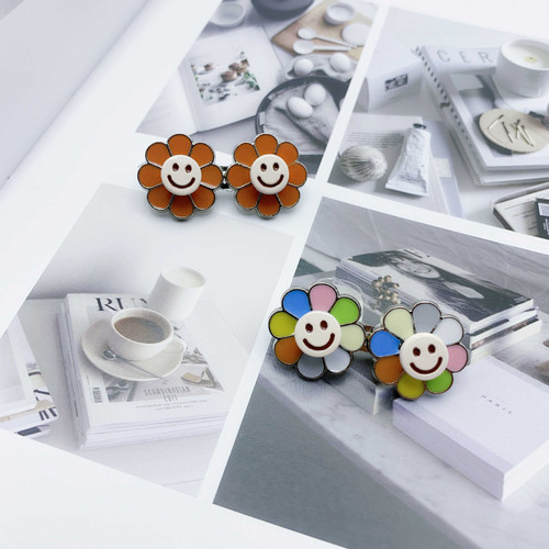 Kids waist adjustment buckle flat smile sunflower snap-on jeans waist size reduction removable nail-free fastening buckle