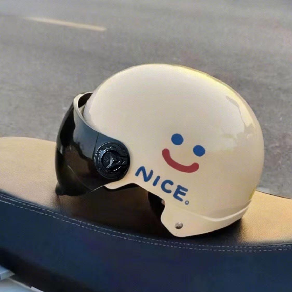 Electric Vehicle Helmet, Motorcycle, Electric Scooter Certified Personalized Sun Protection Cartoon Couple Half Helmet, Men's and Women's Safety Helmet, Smooth