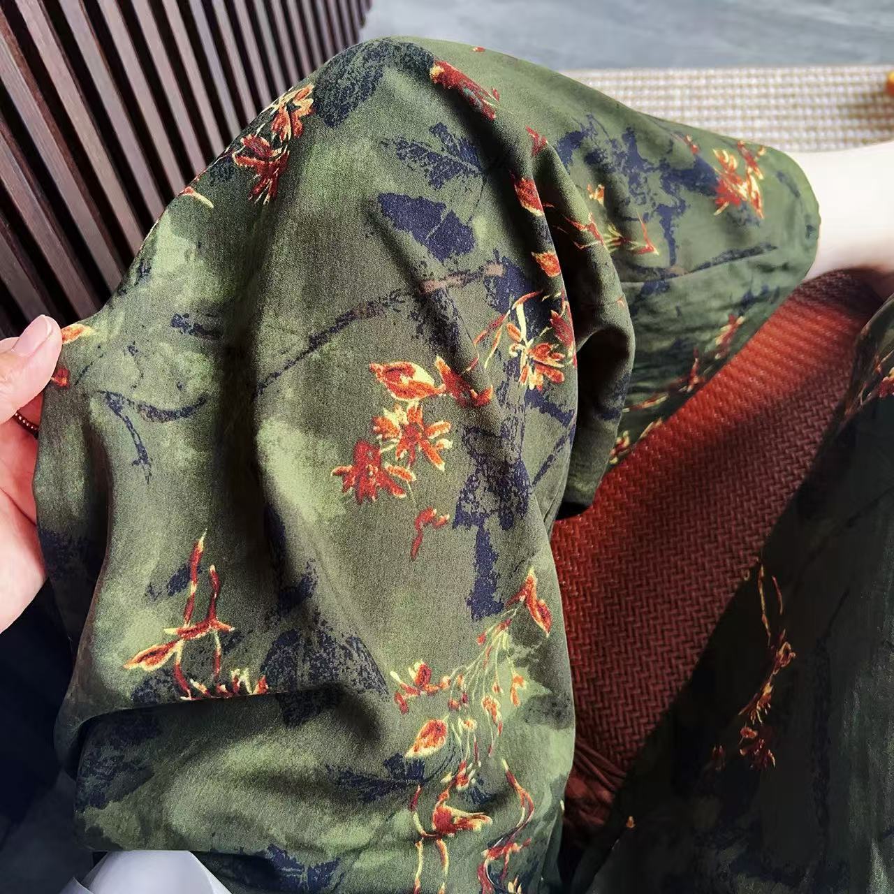 새로운 65개의 황금가지와 옥잎