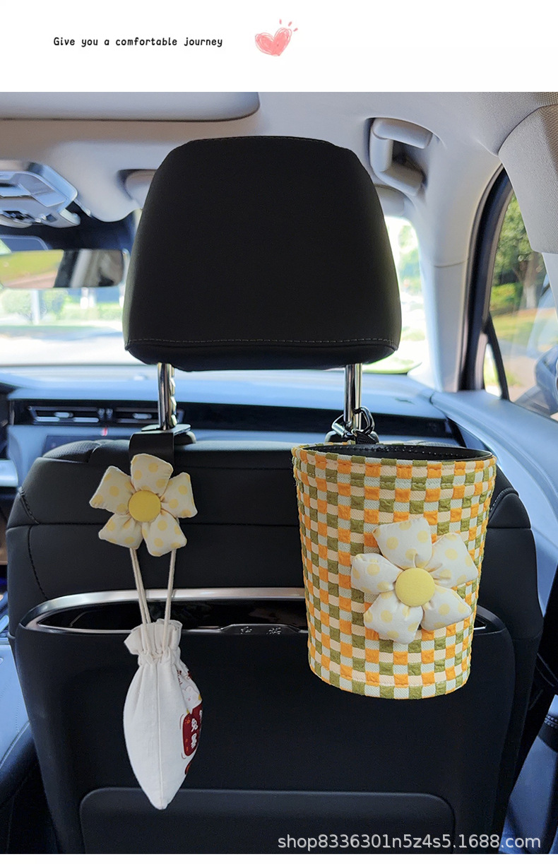 Creative car tissue box, hanging tissue holder with a high-end feel, cute cartoon design for car seat decoration