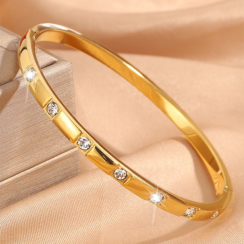 【118】SZ257-1 gold spaced seven diamond bracelet
