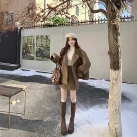 大码女装2025秋冬新款宽松立领拼接呢料短款大衣外套半身裙两件套