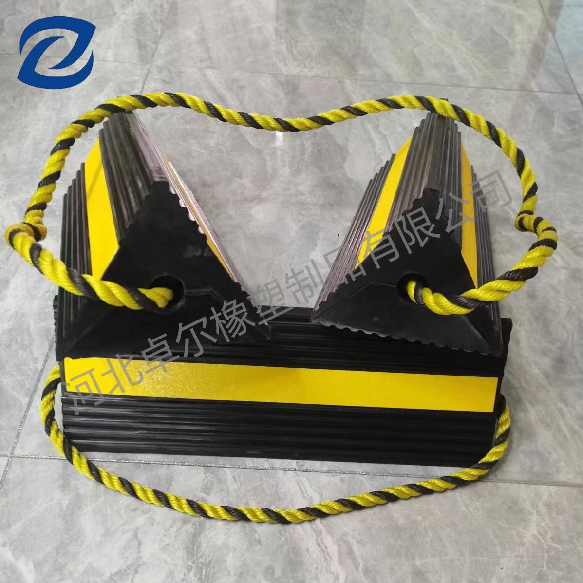 供应460*180*160飞机止轮减速防滑挡板汽车斜坡固定车位止退止滑