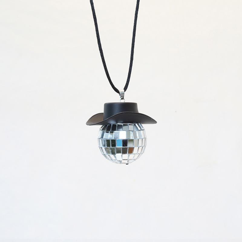 2023 Comercio exterior transfronterizo nueva bola de cristal colgante sombrero de vaquero discoteca espejo bola collar europeo y americano accesorios creativos