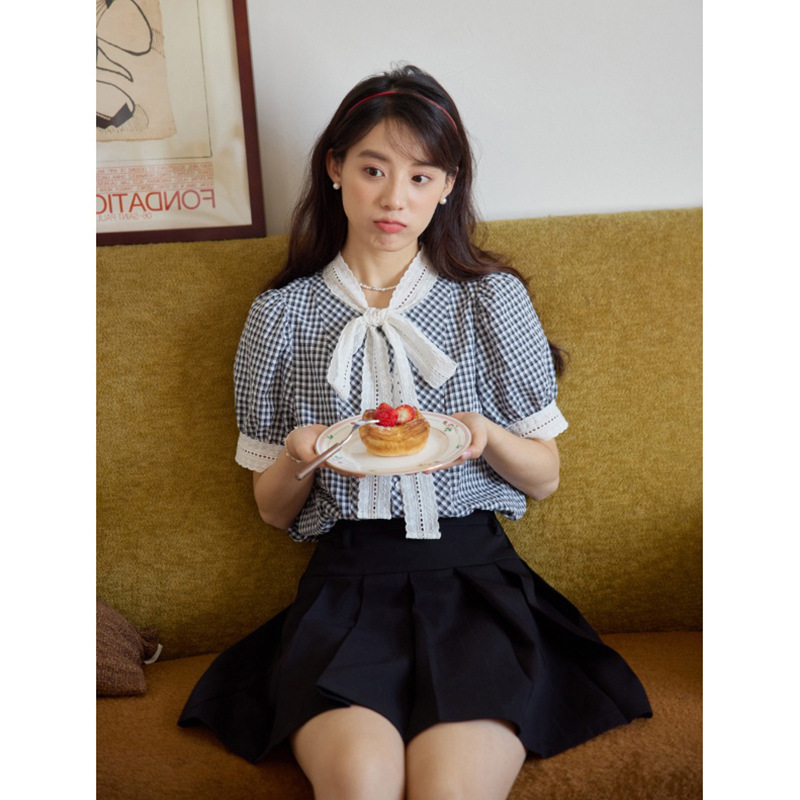 Black and White Plaid Shirt for Women 2025 Summer New Style French Retro Puff Sleeve Lace Bow Ribbon Top