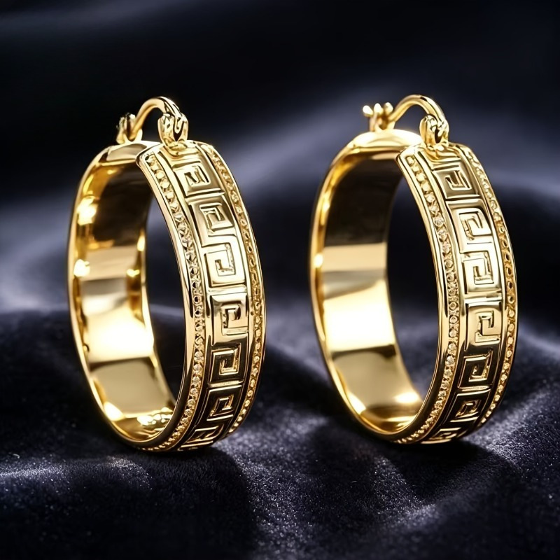 Cross-border geometric pattern elegant large earrings for women, vintage light luxury high-end hoop earrings, European and American fashion exaggerated hoop earrings