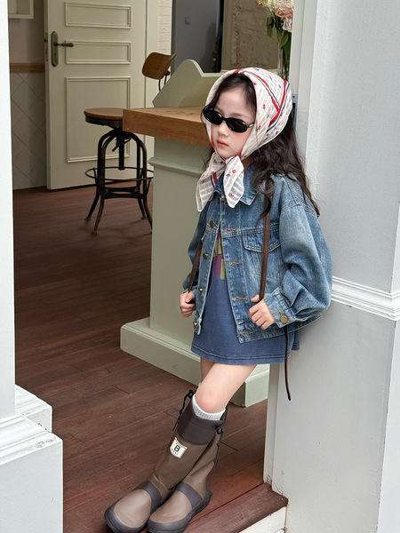 Children's retro denim autumn jacket for leisure