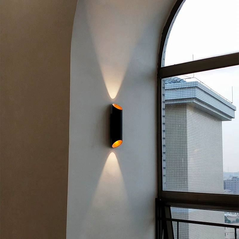 Наружный водонепроницаемый светодиодный настенный светильник с двойной головкой вверх и вниз светящийся настенный светильник из алюминия, черного золота, бамбуковой трубки, креативные Прожекторы для прохода