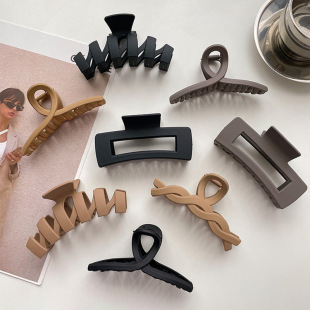 ��ɫ��̖ץ�AŮ���~�A�l�����s�߼��аl�A���X���^�l�A���^lץ