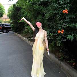 法式仙女超仙海边度假长裙垂坠感廓形吊带裙肌理感印花晕染连衣裙