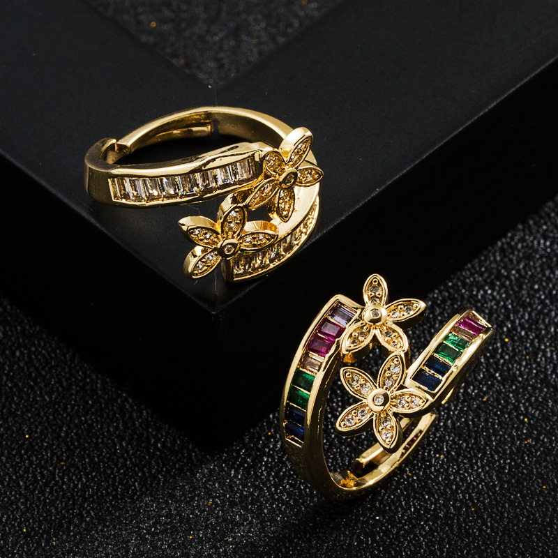 Fashion Copper Gold-plated Micro-inlaid Zircon Geometric Flower Ring display picture 3