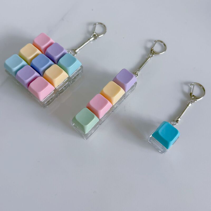 Macaron Stress Relief Pc Keychain Shell Stress-Relief Toy Keychain with Four Mechanical Axis Buttons Keyboard Toy for Squeezing Macaron Stress Relief Pc Keychain Shell Stress-Relief Toy Keychain with Four Mechanical Axis Buttons Keyboard Toy for Squeezing