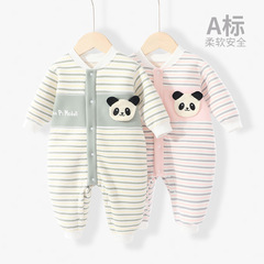 Baby one-piece suit for autumn and winter, thick flocked baby one-piece suit, cute and adorable, outdoor wear for newborns, winter clothing