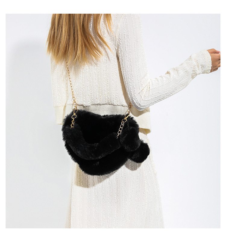 Peach Heart Handbag, Cute Plush Ball Shoulder Bag, Personalized And Niche Women's Solid Color Temperament, Heart Shaped Plush Diagonal Straddle Bag_voghion.com