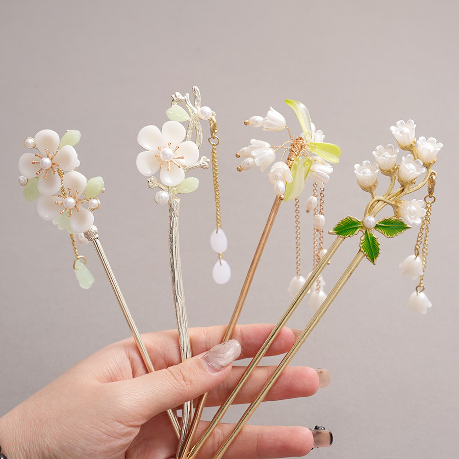 30g Weight Hair Sticks Hair Accessories Type 1 Piece Quantity Tea Party, Street Occasion Imitation Pearl, Alloy Material Flower Pattern All Seasons Season Women's Gender Elegant, Classical Style Elegant Classical Women's Flower Imitation Pearl Alloy Hair Sticks 10