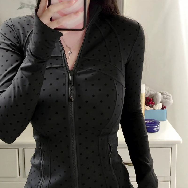 Polka Dot Yoga Top for Women, Slim Fit Sports Jacket, Waist-Cinching Sun Protection Clothing, Thin for Early Spring and Summer