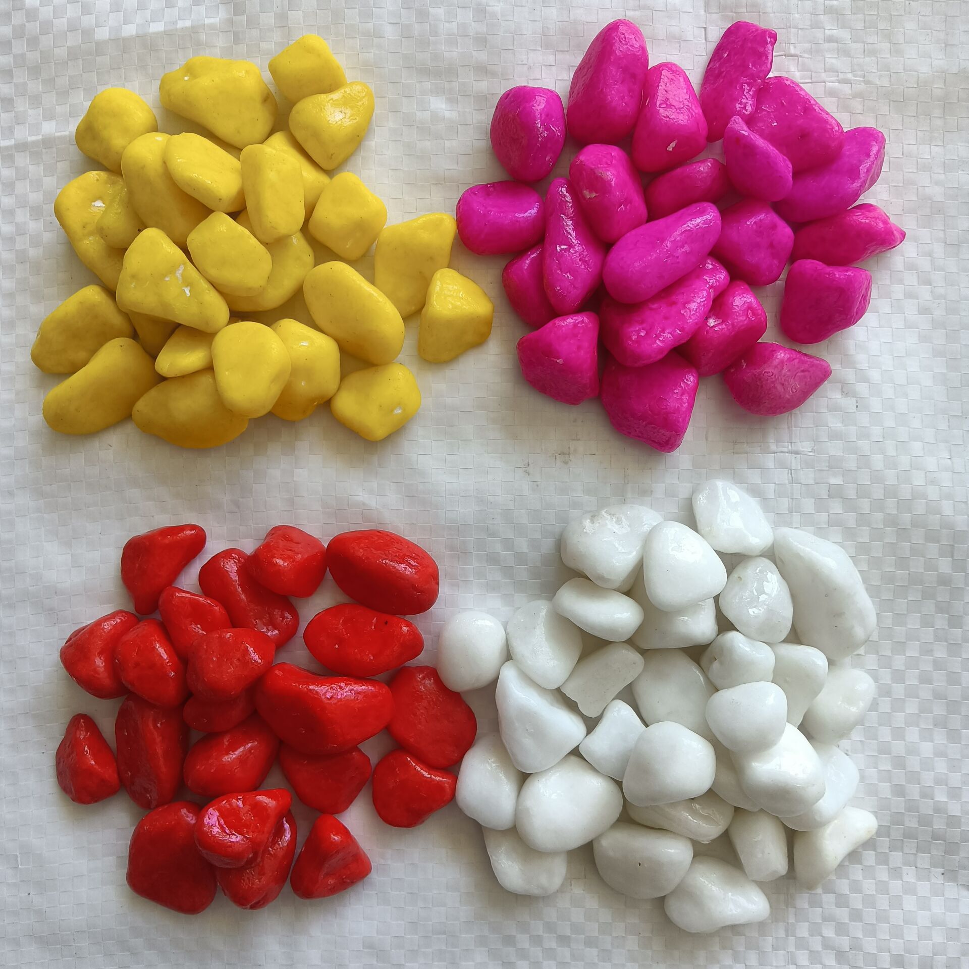 五彩石 七彩石 染色鹅卵石 玩具配件花盆铺面彩石石头单色石米