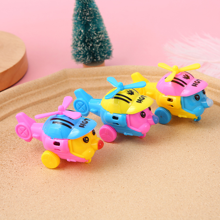 Venta caliente Q versión plástico dibujos animados Tire hacia atrás modelo de coche niños y niñas juguetes kindergarten regalo juguetes al por mayor