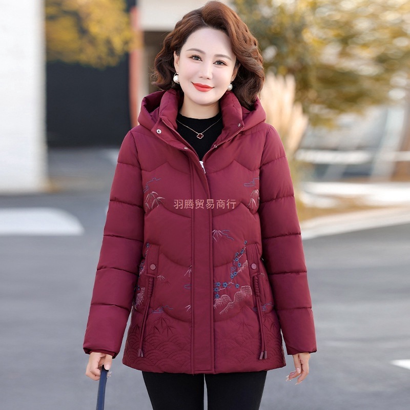 中年妈妈冬装棉袄连帽加厚中老年女装棉服宽松防寒冬季绣花棉衣女