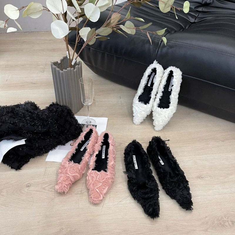 Великие красивые осенние и зимние плоские туфли с острыми волосами