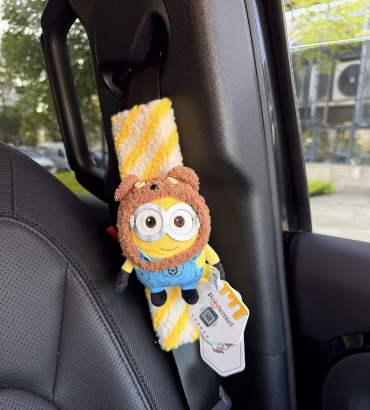 Cute Minion Car Seat Belt Shoulder Cover Car Decoration Car Goods New Car Gift for Girls