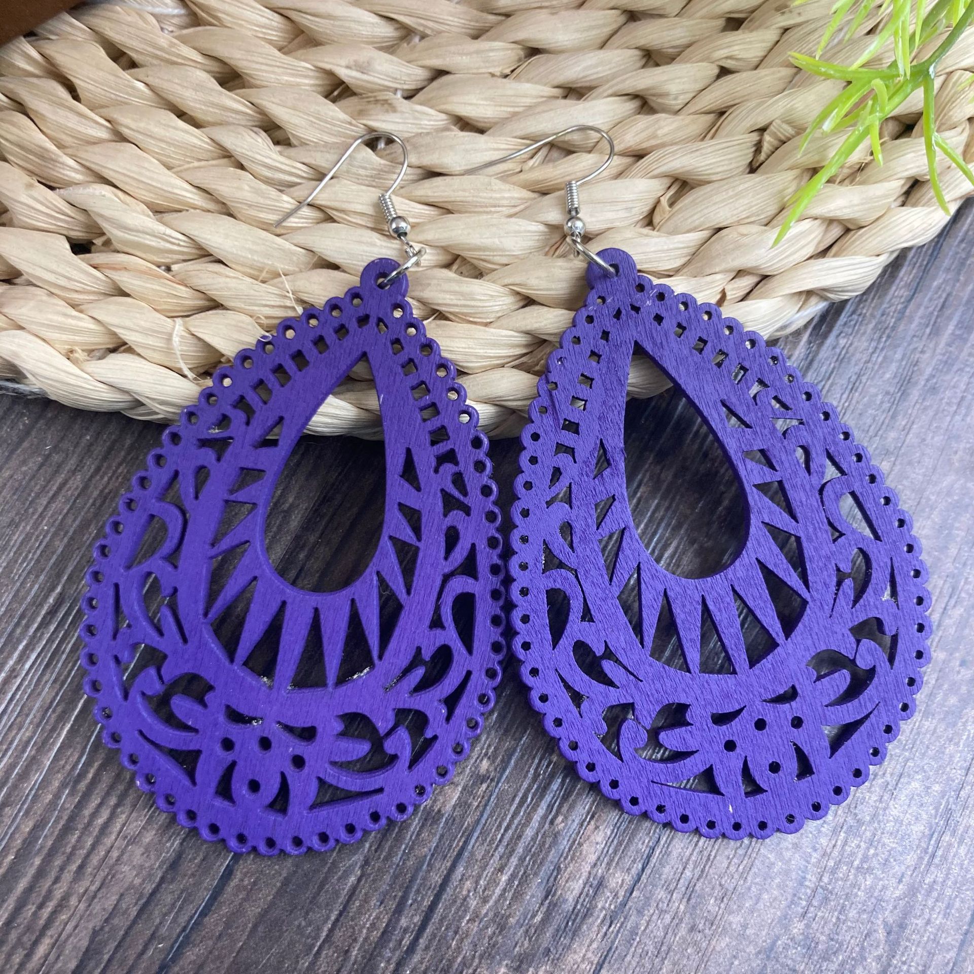 1 Pair Casual Ethnic Style Water Droplets Stoving Varnish Hollow Out Wood Drop Earrings display picture 8