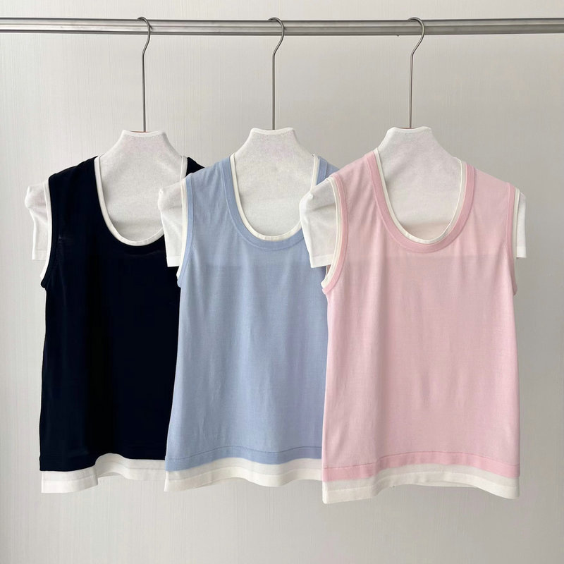 Delicate and Soft ~ TB College Style Silk Wool Knitted Vest U-Neck Fake Two-Piece Sleeveless Knitted Base Shirt for Women Delicate and Soft ~ TB College Style Silk Wool Knitted Vest U-Neck Fake Two-Piece Sleeveless Knitted Base Shirt for Women