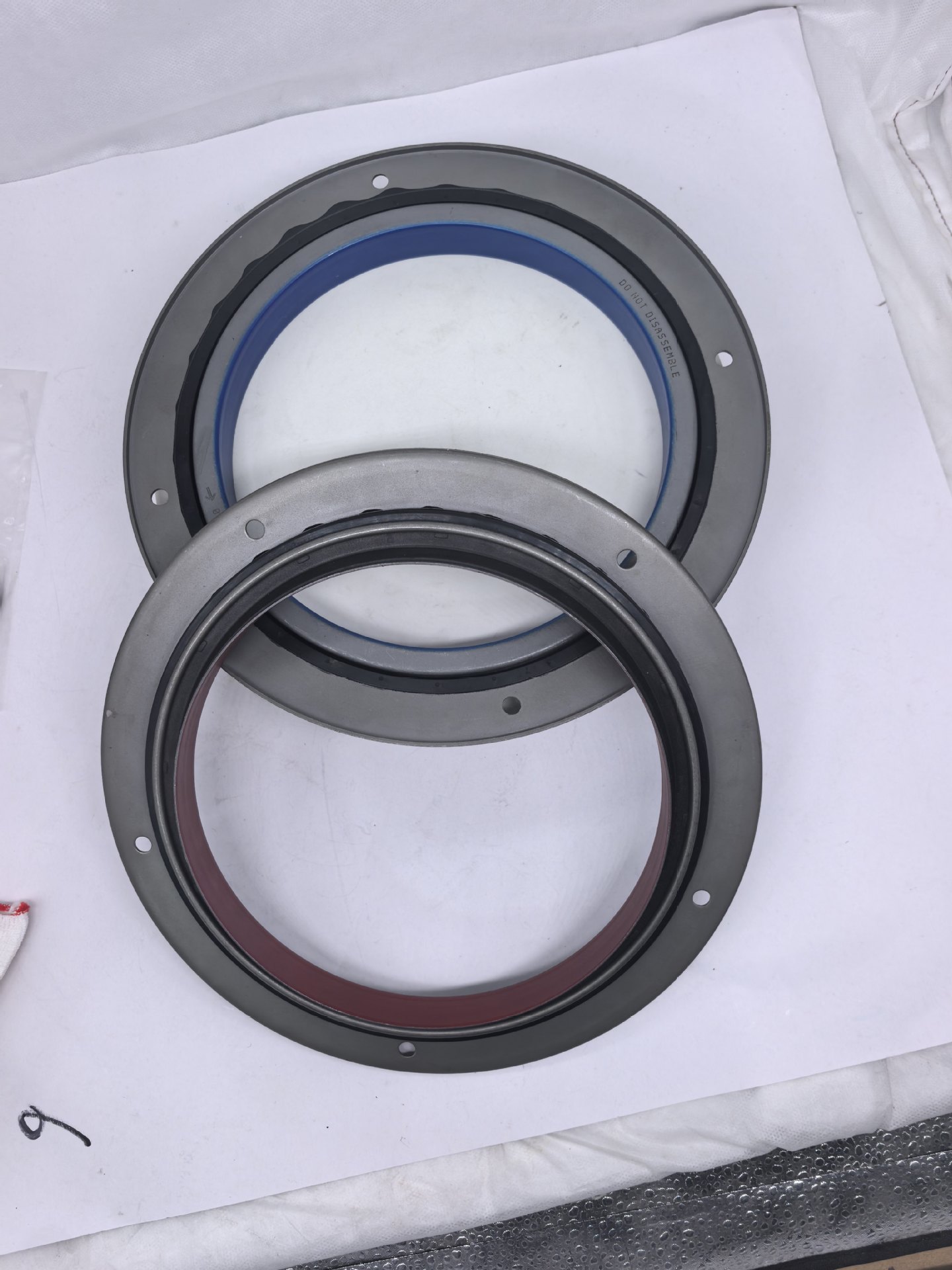 Mechanical Engine Parts Qsk45 Qsk60 Diesel Engine Crankshaft Front Oil Seal 3649551 4100624