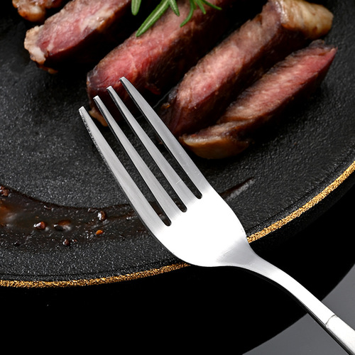 Thickened stainless steel tableware fork, spoon, retro Western dinner knife, fork, spoon hotel steak knife, fork, soup spoon set wholesale