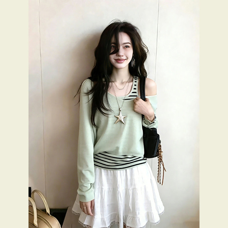 Green V-Neck Striped Vest Layered with a Knit Top, Women's New Spring Style Loose Casual Denim Pants Set