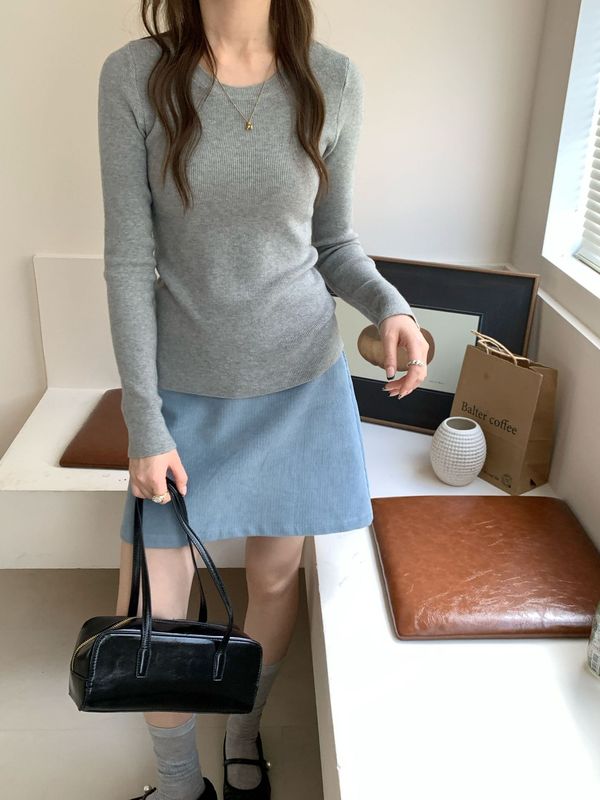 2025秋冬新款修身显瘦纯色针织打底衫女圆领百搭气质毛衣内搭套头|undefined