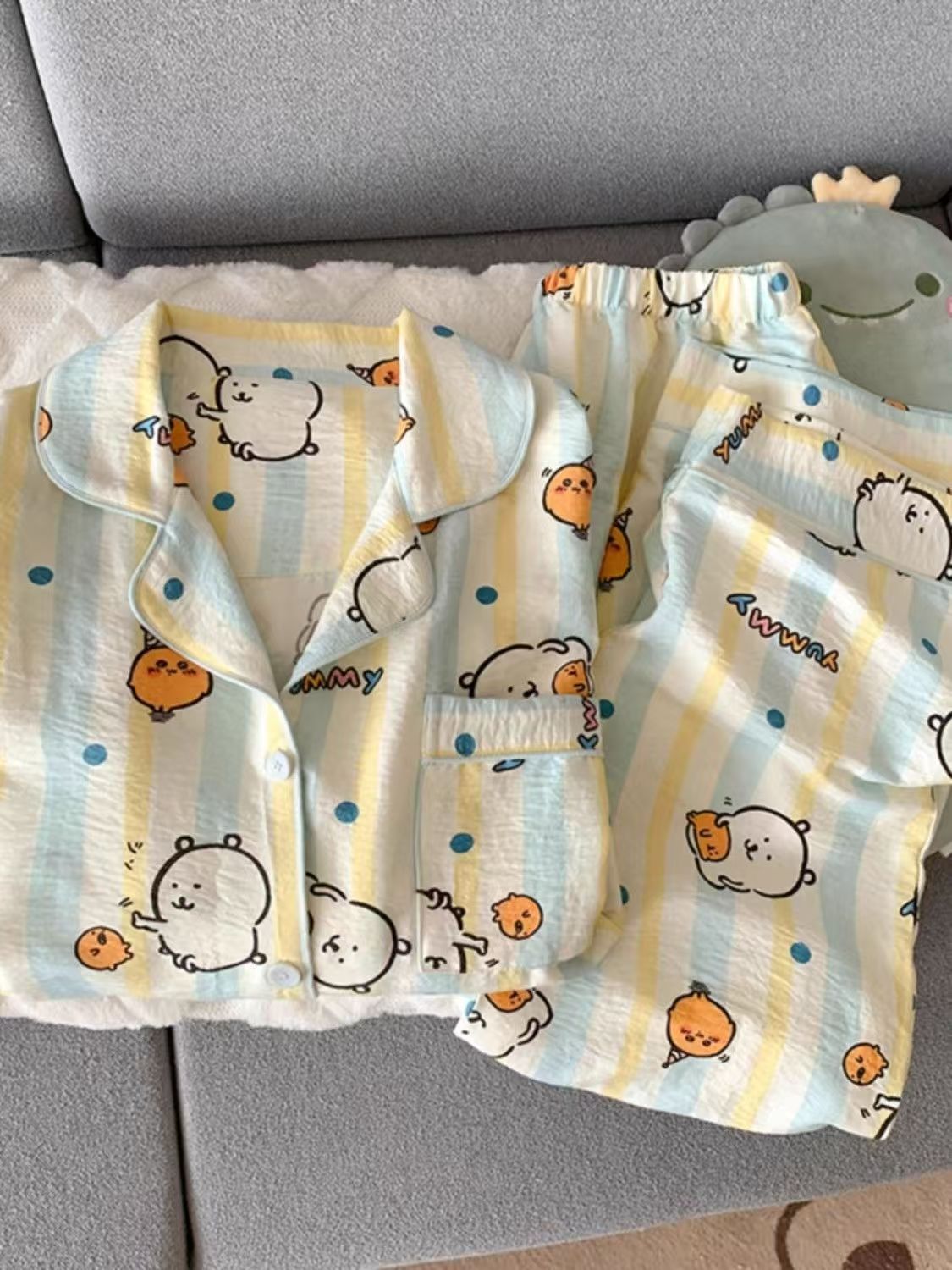 Al por mayor transfronterizo KT gato pijama mujer primavera y otoño nubes algodón manga larga 2026 nuevo juego de ropa de hogar encantadora super caliente