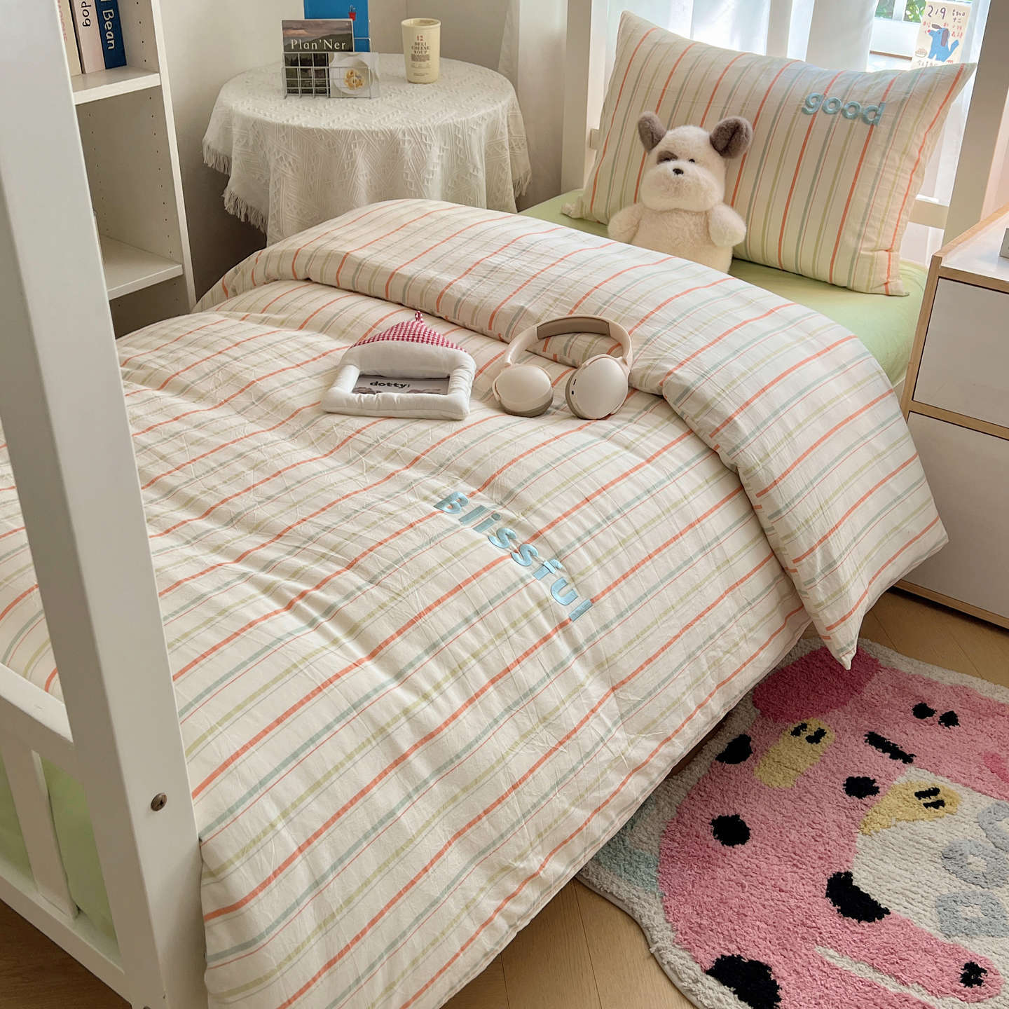 Al comienzo de la temporada escolar, dormitorio de estudiantes universitarios, algodón lavado, alojamiento de tres piezas, dormitorio individual, kit de dormitorio, sábanas, funda de edredón