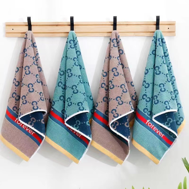 Factory wholesale dark bee smiley face pattern high-grade towel dark coal mine business gift return dirty towel