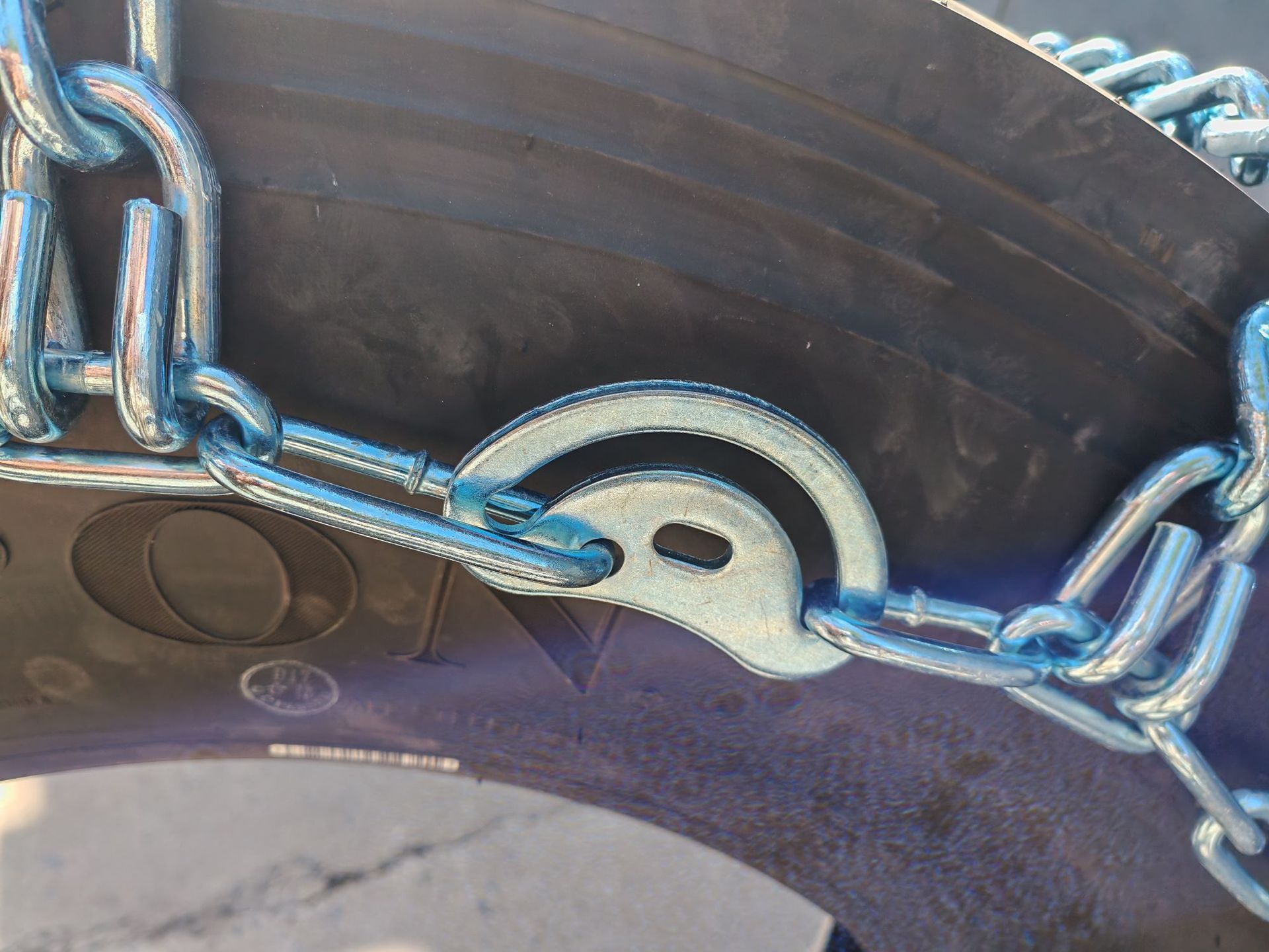 Truck tire anti-skid chains without nails, universal type, alloy steel, thickened, wear-resistant tire chains