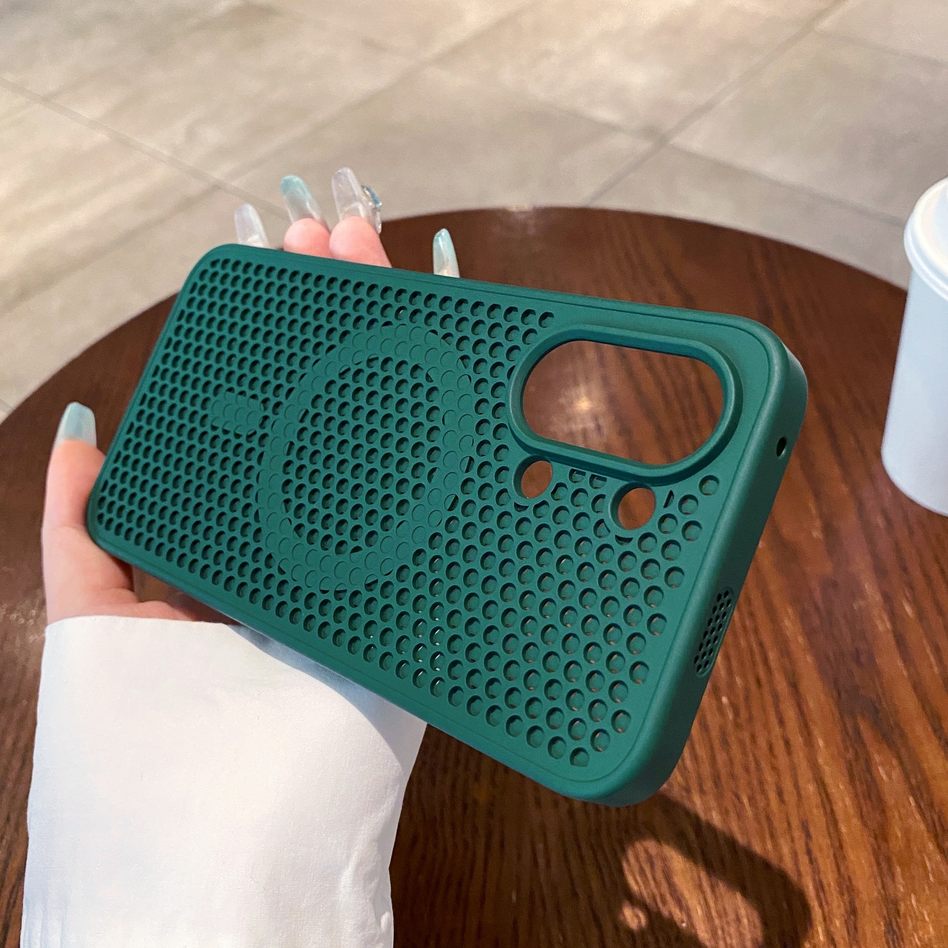 Heat dissipation magnetic suction-dark green