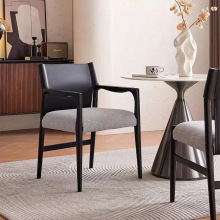 设计师款扶手椅意式极简书房棉麻靠背椅子餐厅白腊木马鞍皮餐椅