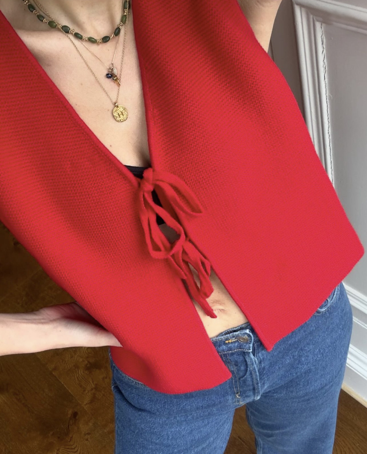 summer knitted vest with bow sleevless