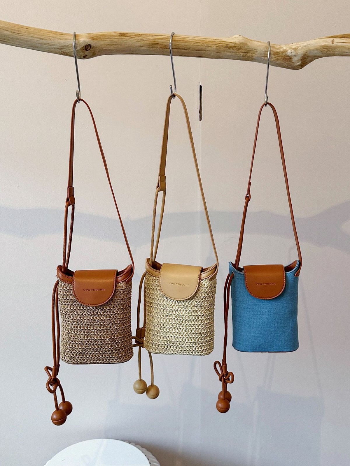Bolso de paja coreano para mujeres 2026 verano nuevo tejido de hombro de tramo de moda casual bolso para teléfonos móviles
