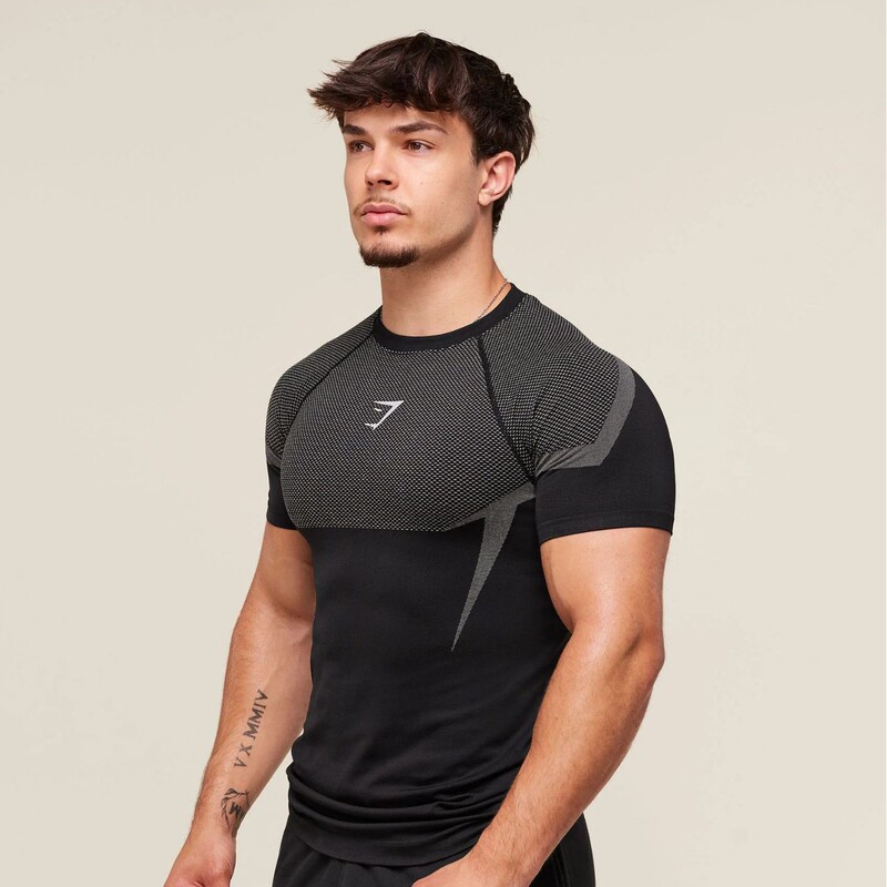 Gym Shark Shark cross-border European and American sports outdoor running fitness tight-fitting elastic quick-dry short-sleeve t-shirt for men Gym Shark Shark cross-border European and American sports outdoor running fitness tight-fitting elastic quick-dry short-sleeve t-shirt for men