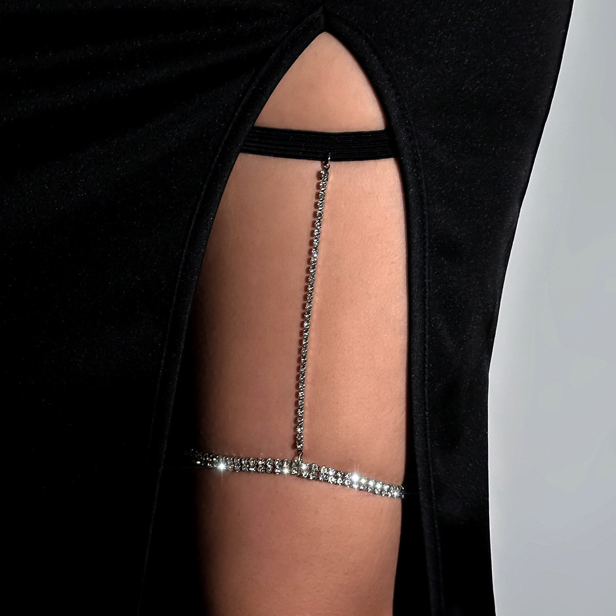 European and American cross-border hot selling multi-layer claw chain sexy thigh chain Beach elastic belt rhinestone chain sexy leg chain for women