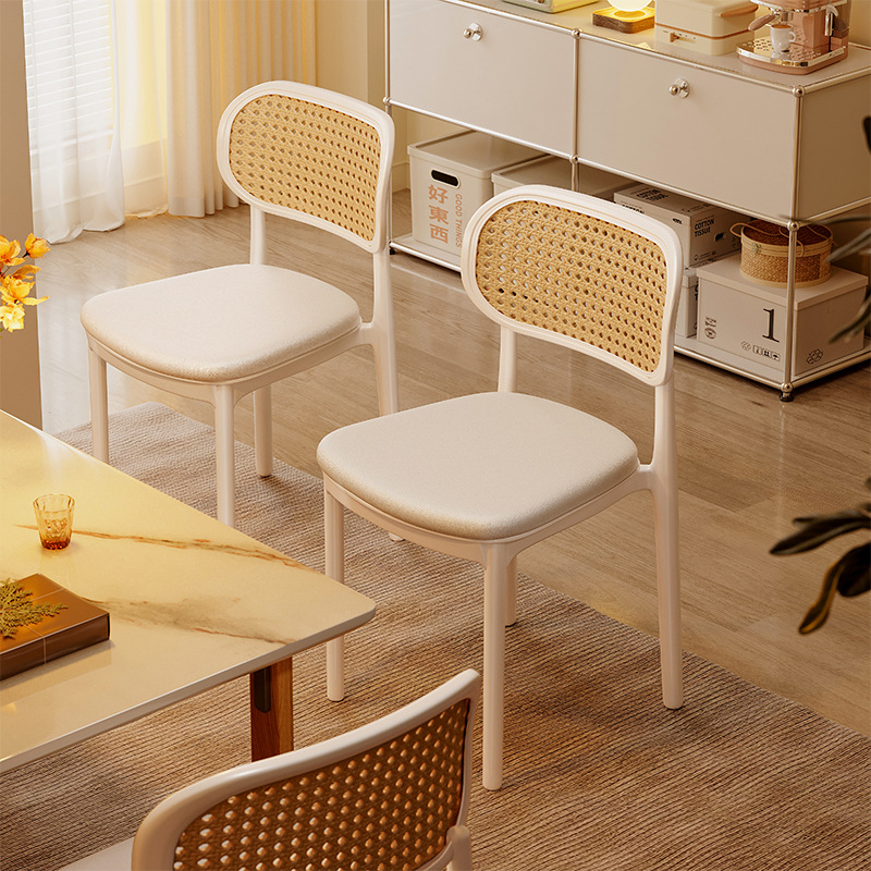 Silla de comedor nórdica, caja suave de estilo crema para el hogar, taburete de respaldo, silla de mimbre, balcón de plástico, silla de ocio, nueva silla de ratán